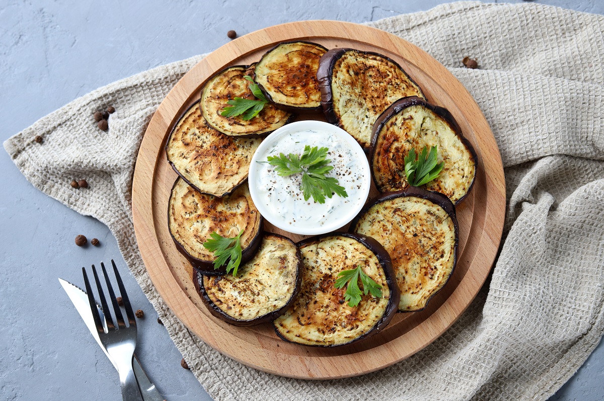 A,Delicious,Appetizer,Of,Fried,Eggplant,Slices,With,Spices,,Herbs