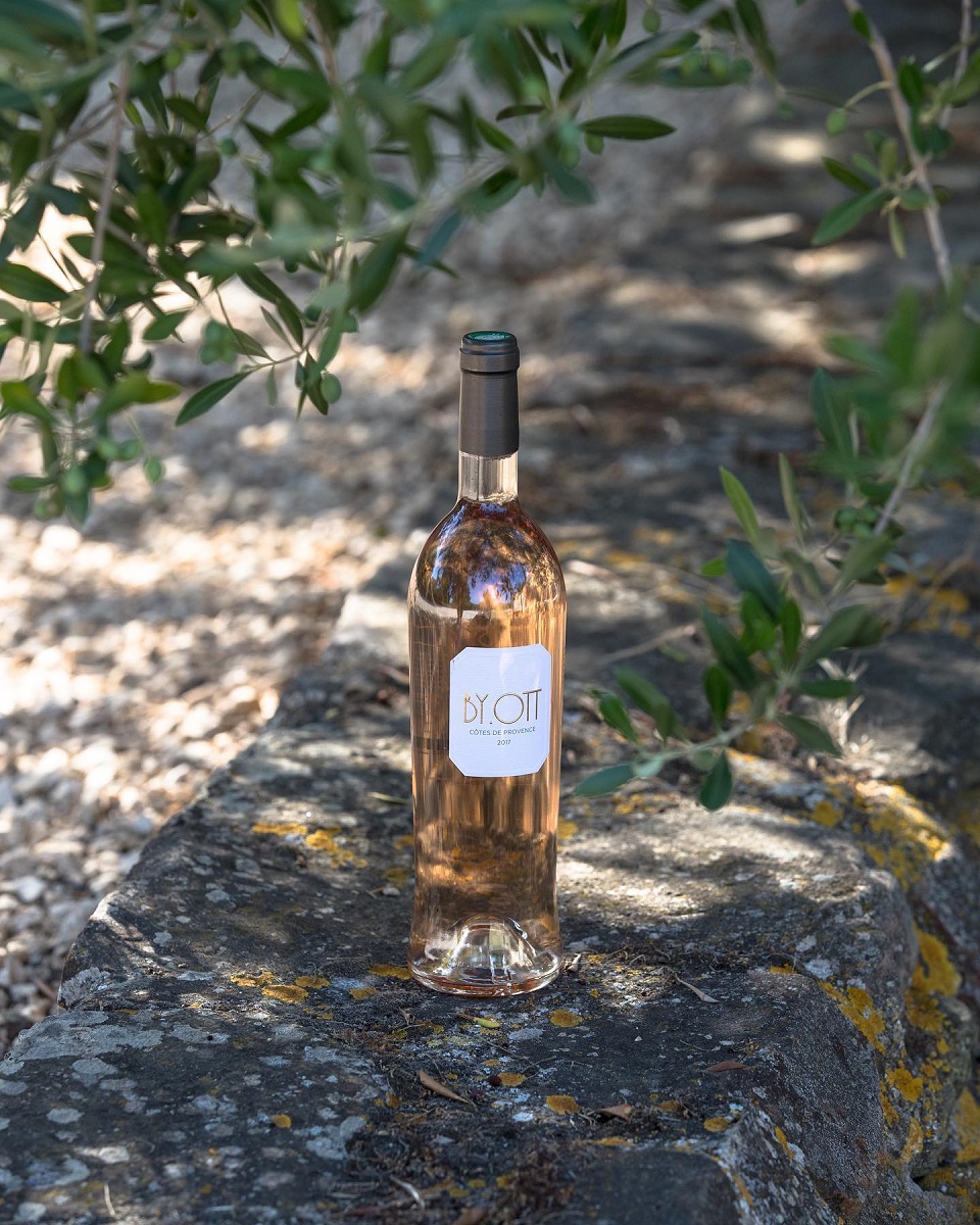 BY.OTT.anoigma_teliki