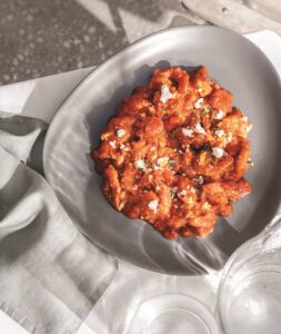 garides saganaki_anoigma