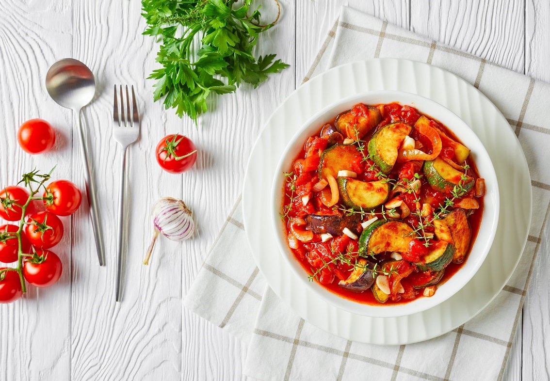 Vegetable,Stew,,Eggplant,,Onion,,Zucchini,With,Tomato,Sauce,,Garlic,And