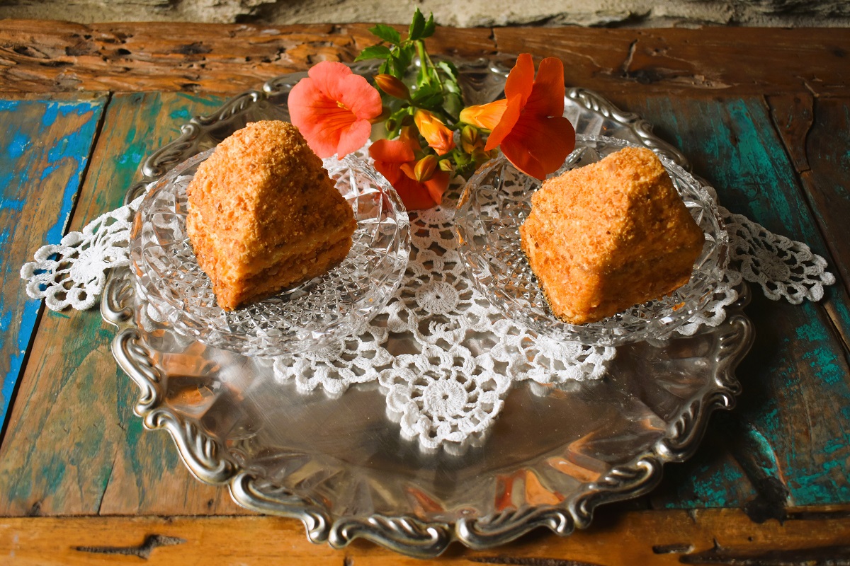 glyko_amygdalou_anoigma