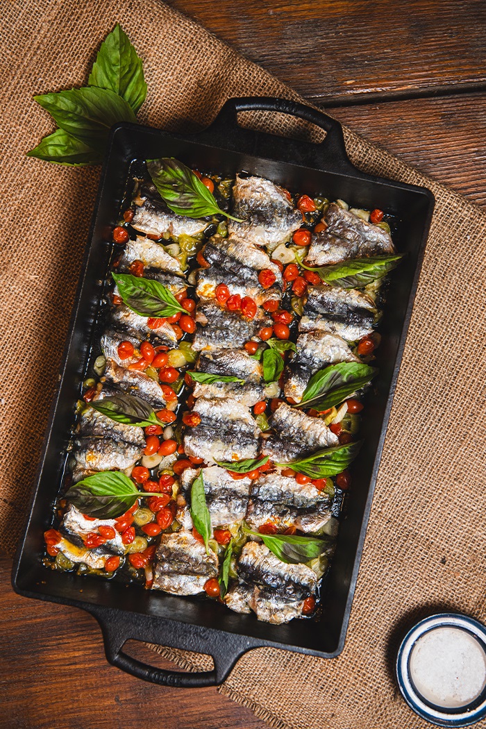 houlaki-sardeles-tomatinia_anoigma