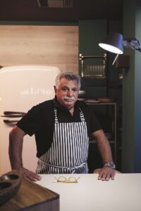 Η νέα ελληνική ψαροφαγία ξεκίνησε από το Βαρούλκο του Λευτέρη Λαζάρου