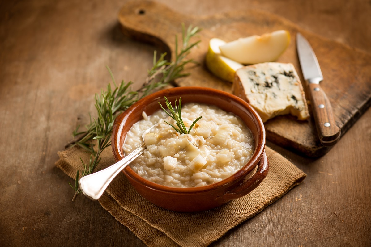 Risotto,With,Gogonzola,And,Pears,Traditiona,Italian,Recipe