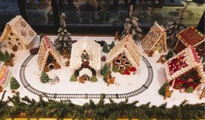 Ανακαλύψαμε το πιο εντυπωσιακό χωριό από gingerbread σπιτάκια. Δείτε πού!