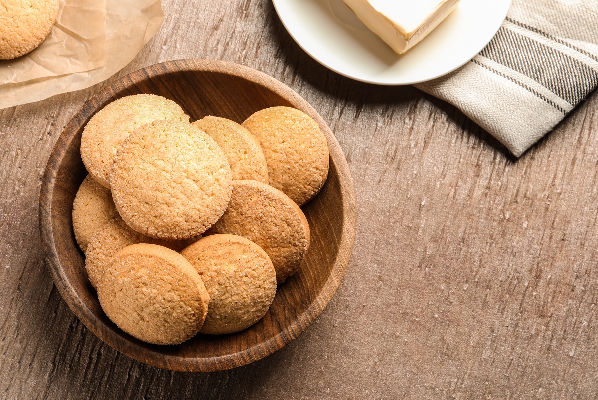 Bowl,With,Danish,Butter,Cookies,On,Wooden,Background,,Top,View.