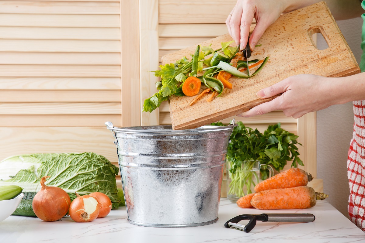 Sorting,Of,Household,Waste,,Composting.,Collecting,Of,Food,Waste,In