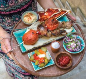 mikri-arni-souvlaki_ANOIGMA