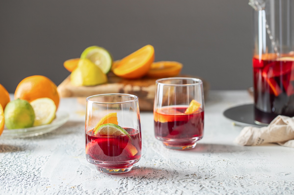 Two,Glasses,With,Refreshment,Acholic,Drink,Sangria,Making,With,Red
