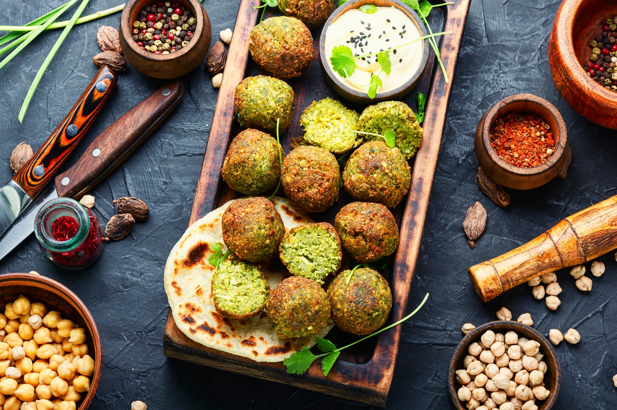 Falafel,Balls,On,A,Wooden,Cutting,Board.arabic,Snack,Falafel