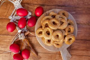 6 tips για τα πιο νόστιμα πασχαλινά κουλουράκια