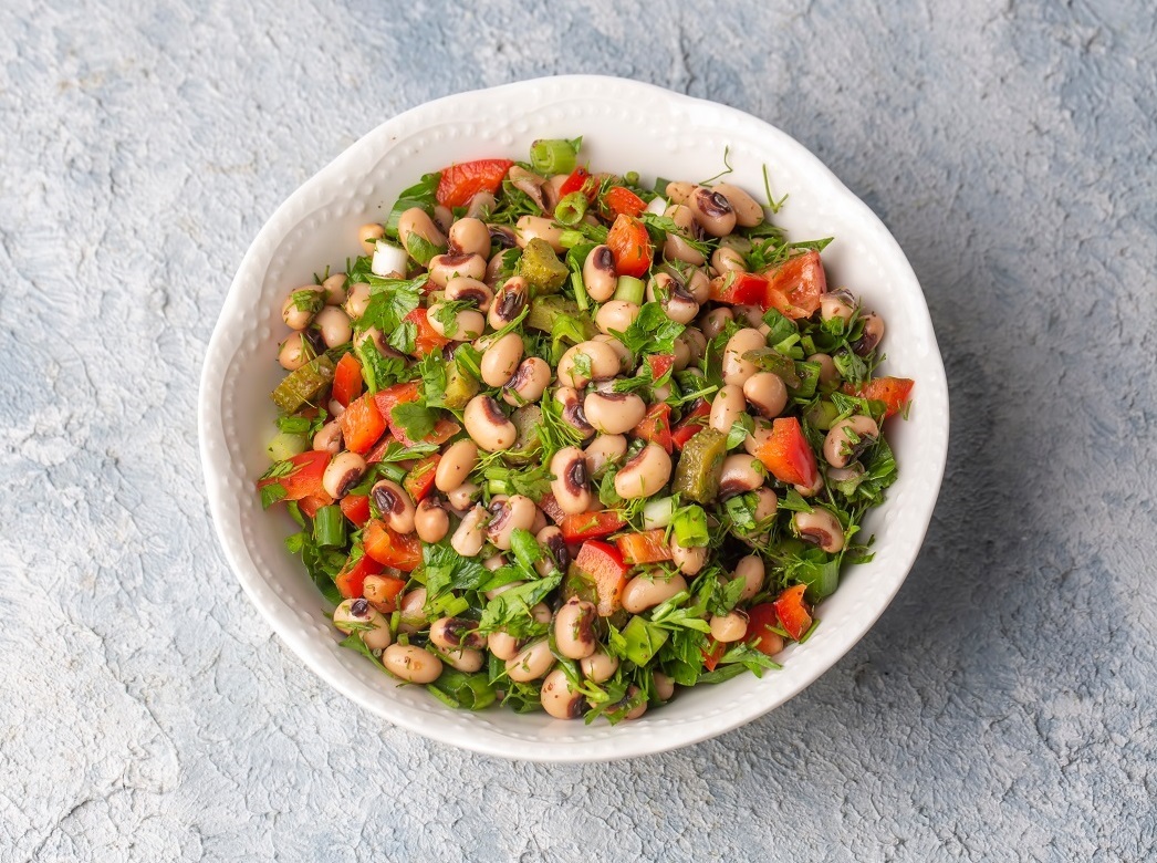 Traditional,Delicious,Turkish,Food;,Dried,Black,Eyed,Peas,Salad,(turkish