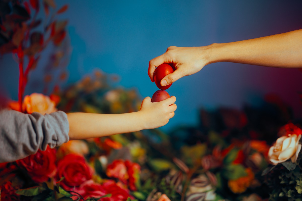 Mother,And,Child,Knocking,Easter,Eggs,During,Spring,Holidays,Traditional