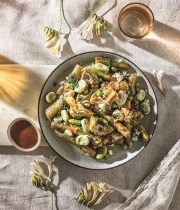 salata_agkinares_koukia_anoigma