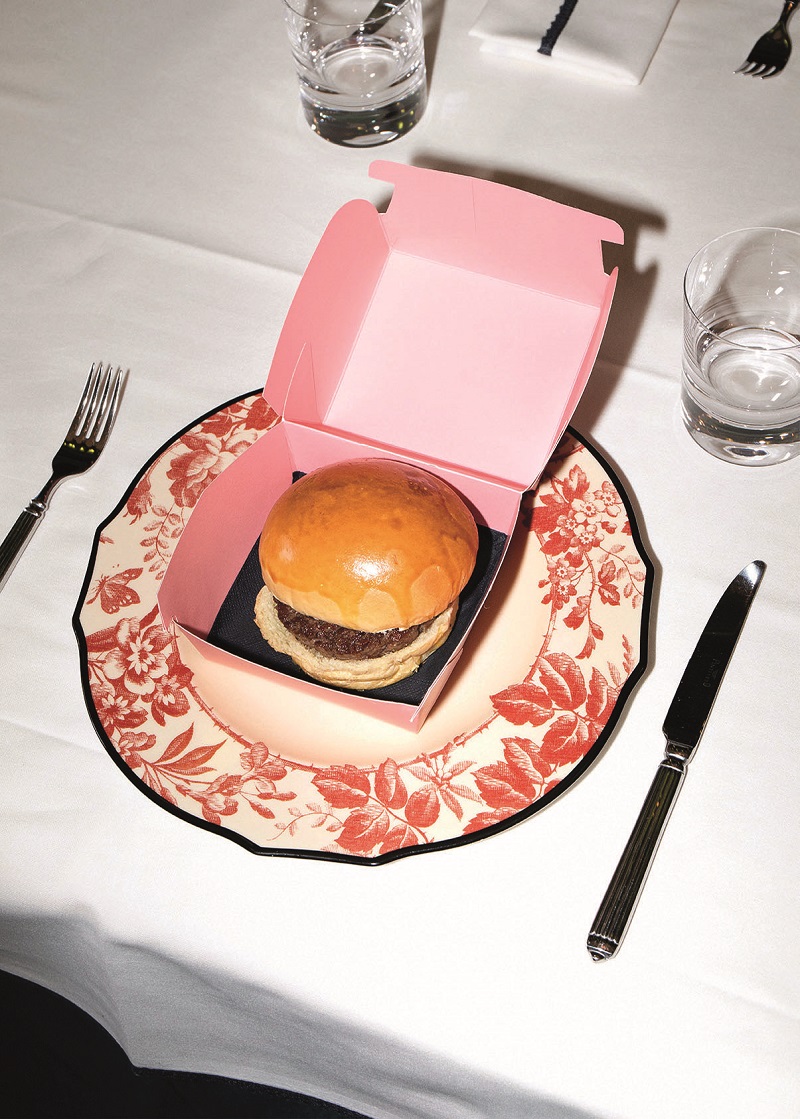 GUCCI OSTERIA46_burger_anoigma