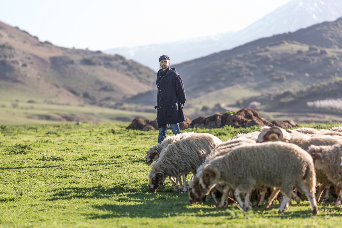 provata_voskos_anoigma