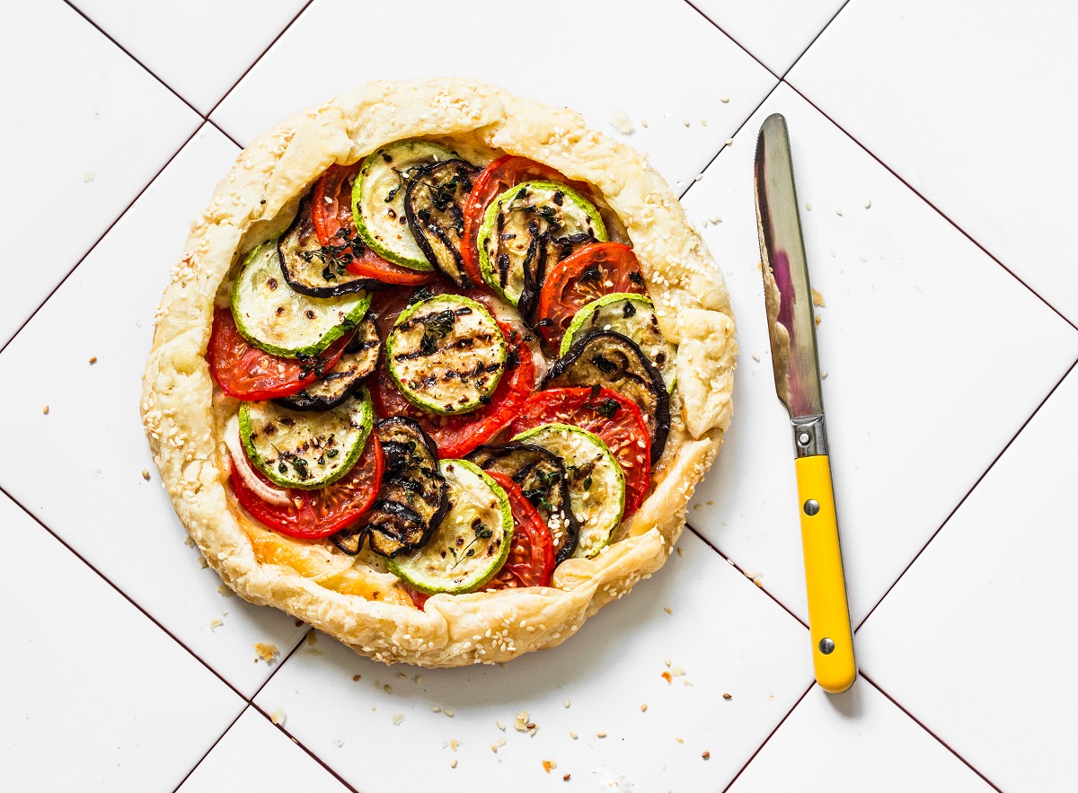 Grilled,Vegetables,And,Mozzarella,Cheese,Puff,Pastry,Galette.,Grilled,Eggplant,