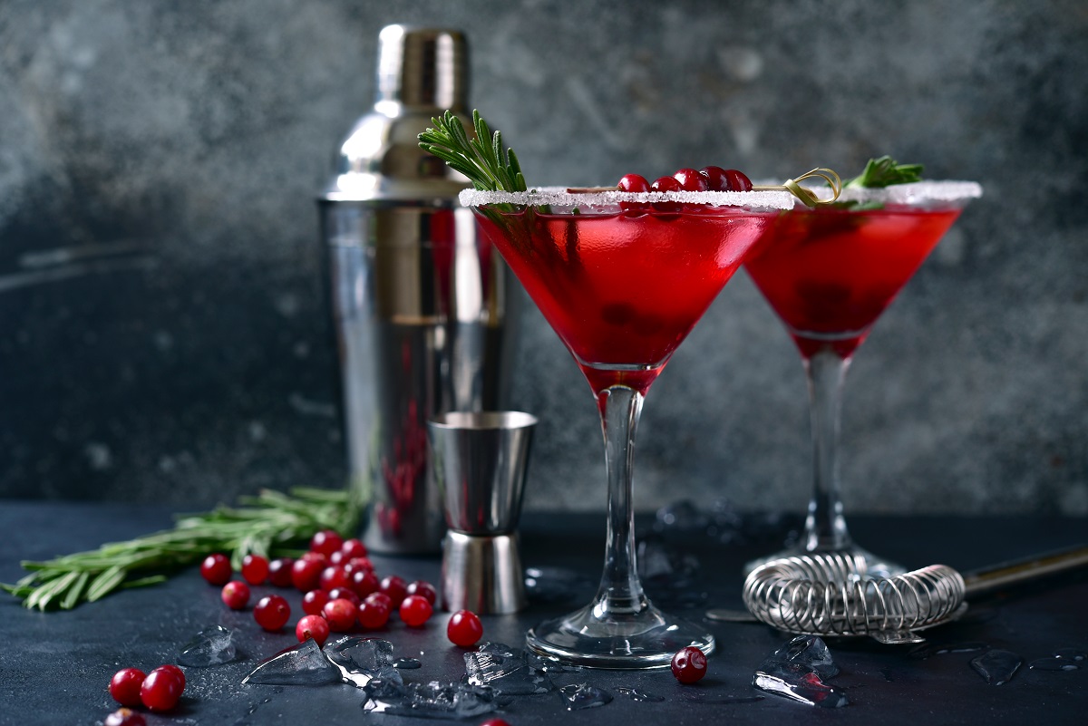 Christmas,Cranberry,Cocktail,With,Rosemary,In,A,Glasses,On,A
