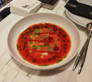 DOS: Ένα πολυσύνθετο restaurant bar μόλις προσγειώθηκε στην Νέα Παραλία Θεσσαλονίκης