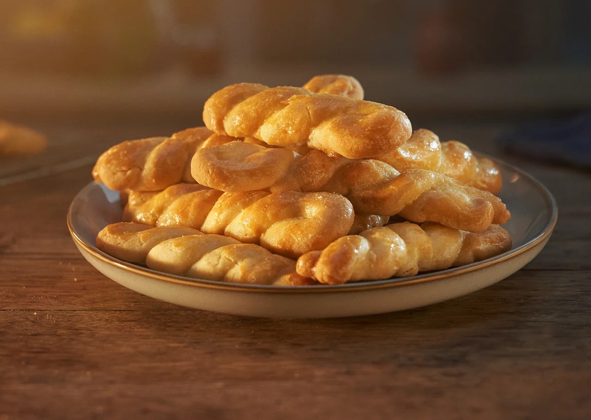 pasxalina_koulourakia-lurpak1-anoigma