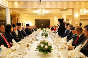 Επίσημο δείπνο στην Αθηναϊκή Λέσχη προς τιμήν του Οικουμενικού Πατριάρχη, για τα 150 χρόνια από την ίδρυσή της