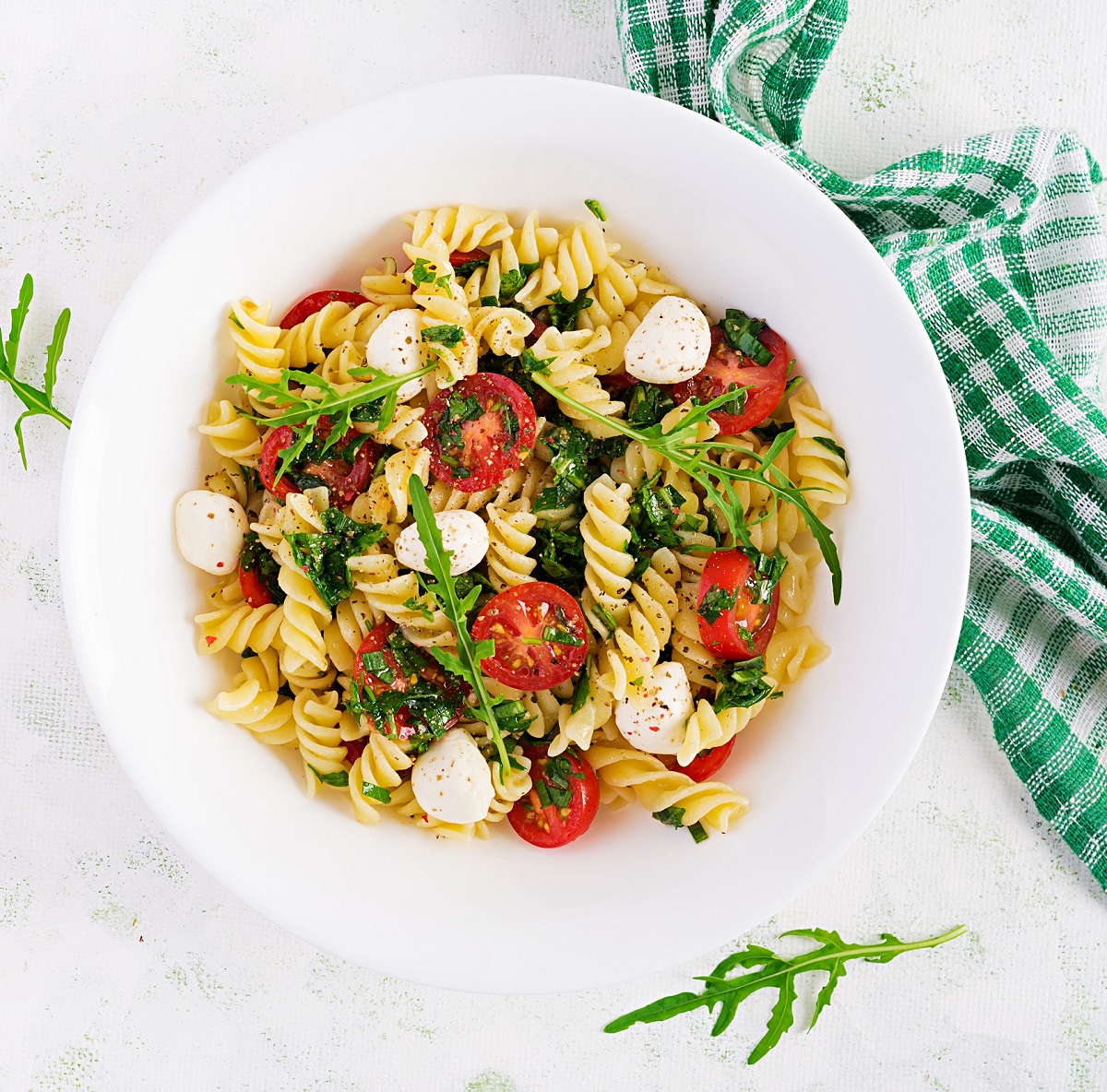 Pasta,Salad.,Fusilli,Pasta,-,Caprese,Salad,With,Tomato,,Mozzarella