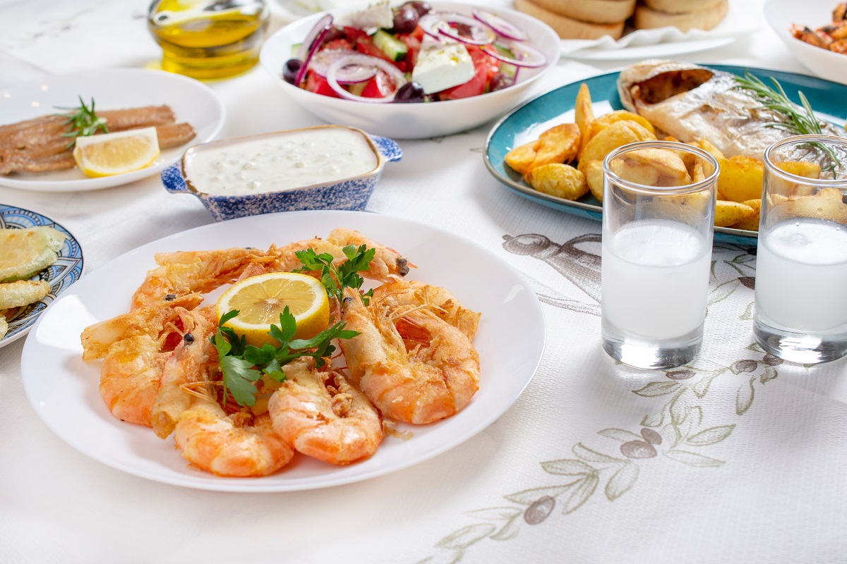 Grilled,Prawns,Or,Shrimps,With,Lemon,,Top,View.,Traditional,Greek