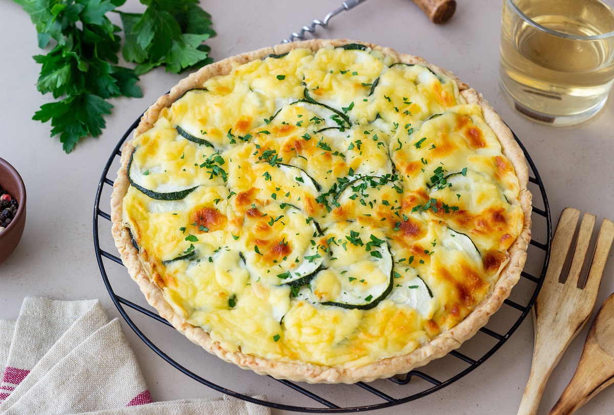 Pie,With,Zucchini,,Cheese,And,Herbs.,Quiche.,Vegetarian,Food.