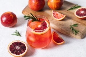 Όχι άλλο Spritz – 4 συνταγές με Aperol για να δροσιστείτε αλλιώς