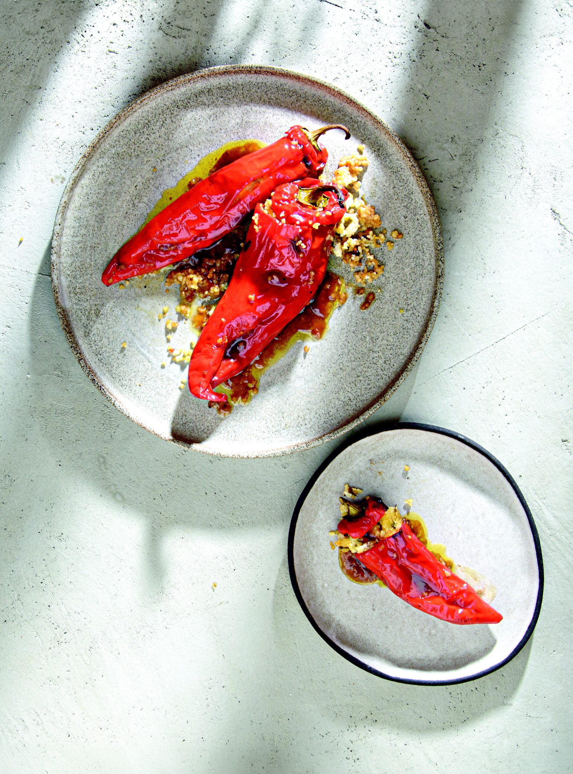 piperies-gemistes-pligouri-kalathaki-anoigma