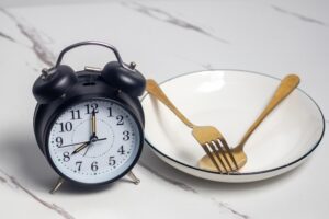 Πόσο αντέχει ο άνθρωπος χωρίς τροφή; Τι συμβαίνει στον σώμα μας μέρα με τη μέρα