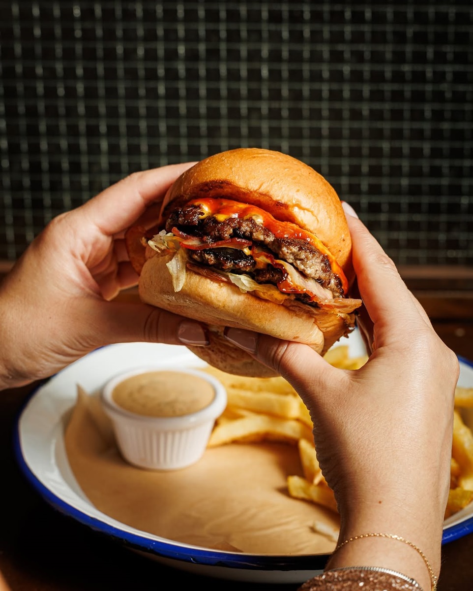 RawStreetBurger-anoigma