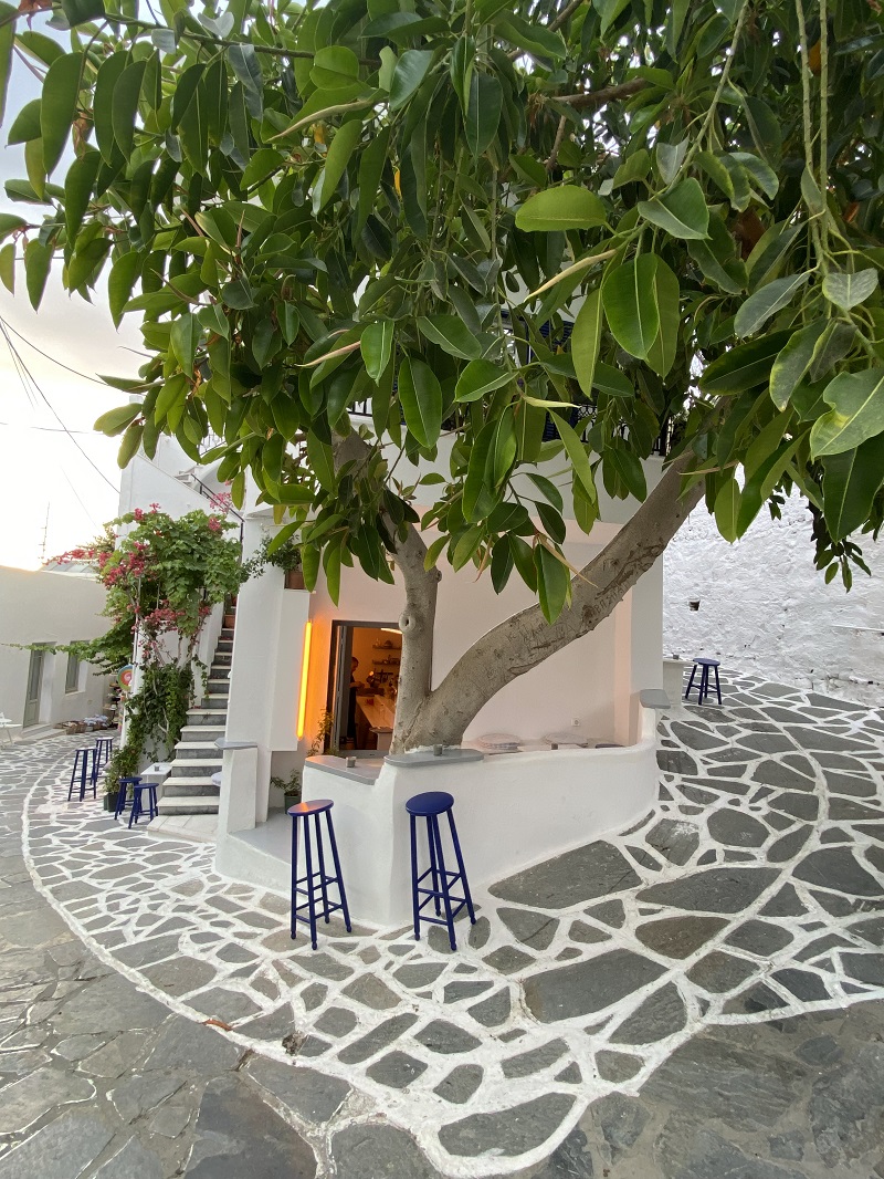 belman-naxos-bar