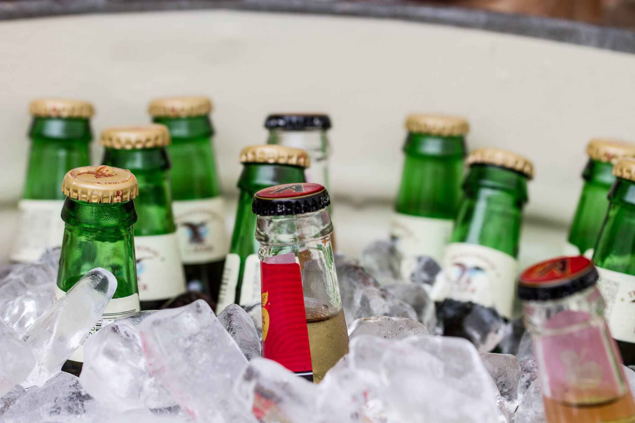 Easton,pa,usa,4-14-2019,Beer,At,Weddings-beer,On,Ice-beer,Tops