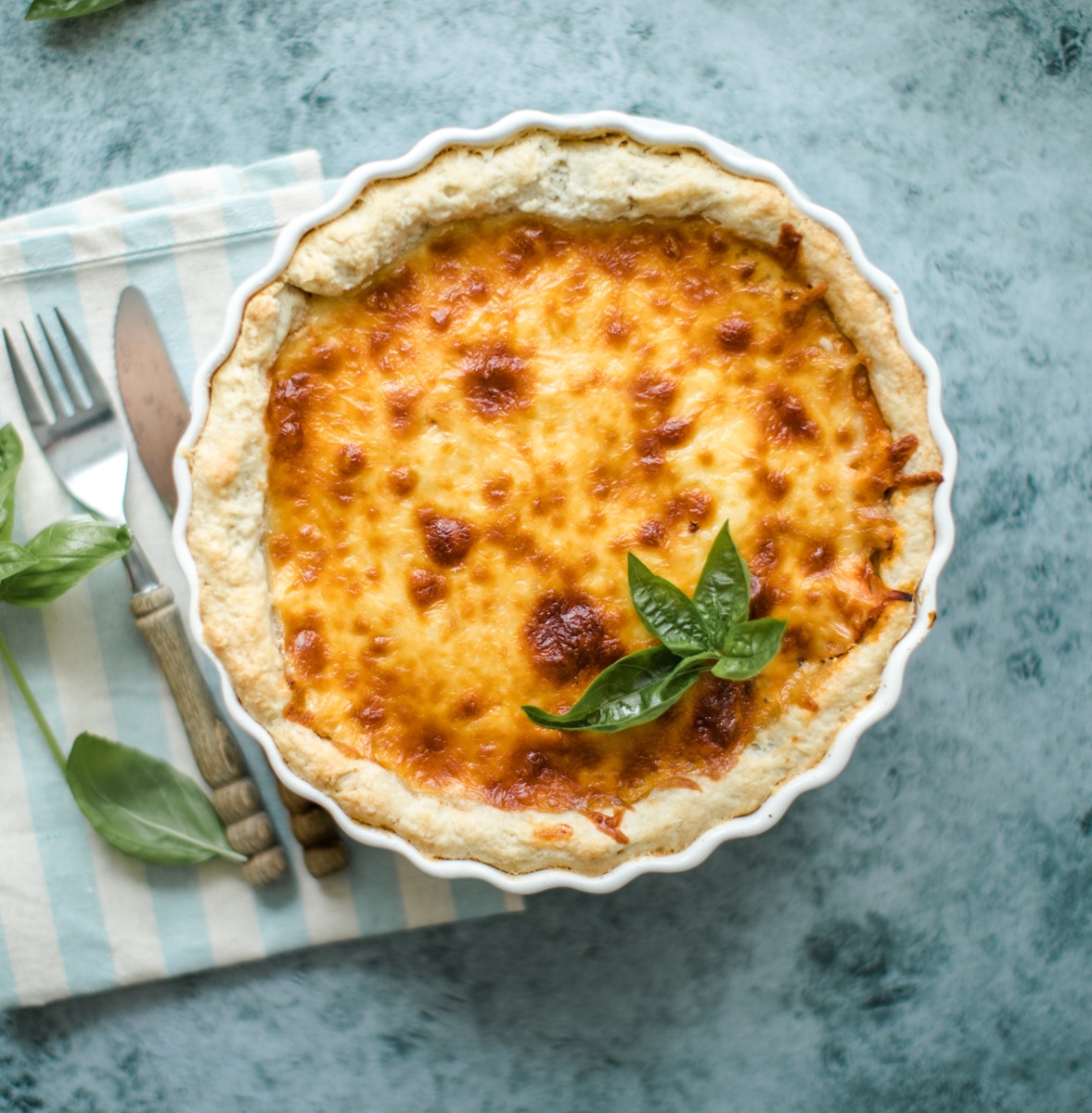 Quiche.,Homemade,Cheese,Tart,Or,Quiche,With,Cheese,,Pecorino,,Bacon