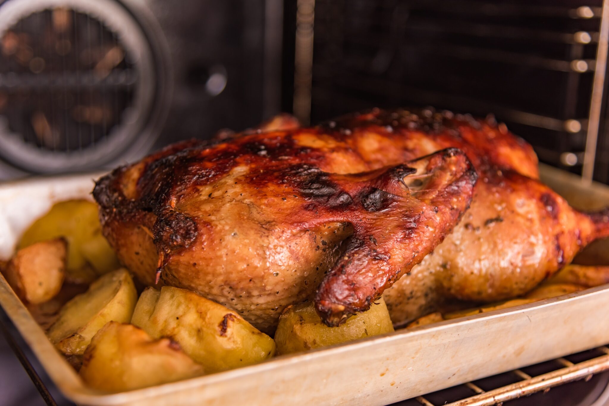 Festive,Christmas,Goose,With,Fried,Potatoes,And,Crisp,In,The