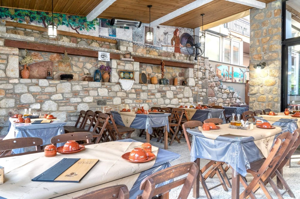 taverna_ilias_anoigma