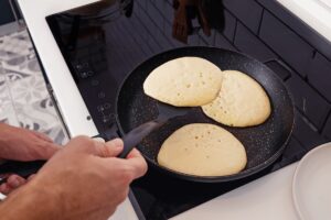 Πώς τα αντικολλητικά τηγάνια θα παραμείνουν αντικολλητικά;