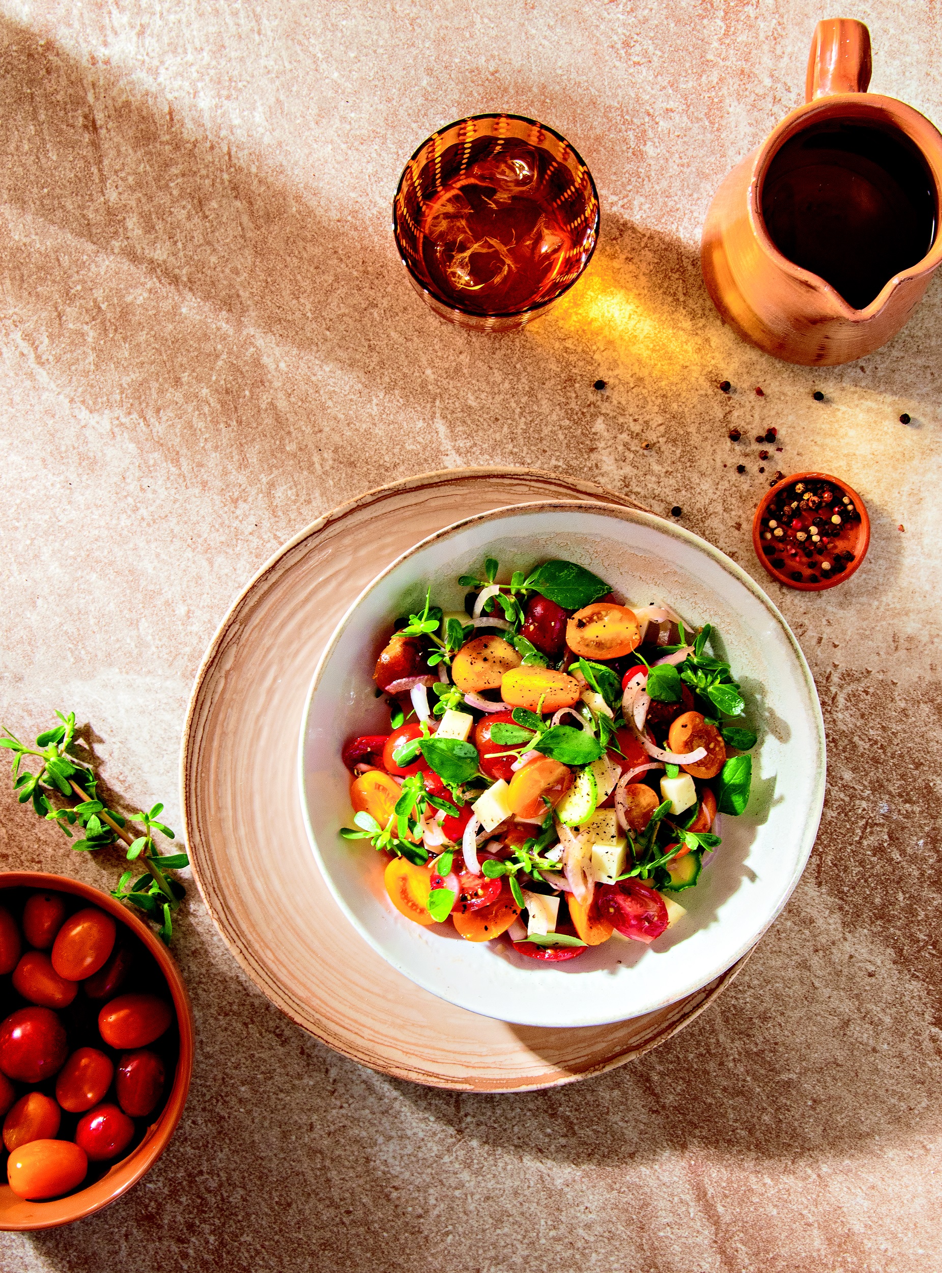 salata-glistrida-tomatinia-anoigma