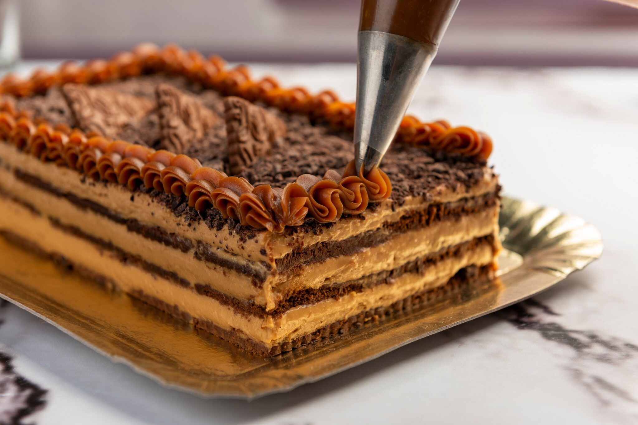 Sweet,Dessert,Choco,Cake,With,Chocolate,Cookies,Dulce,De,Leche