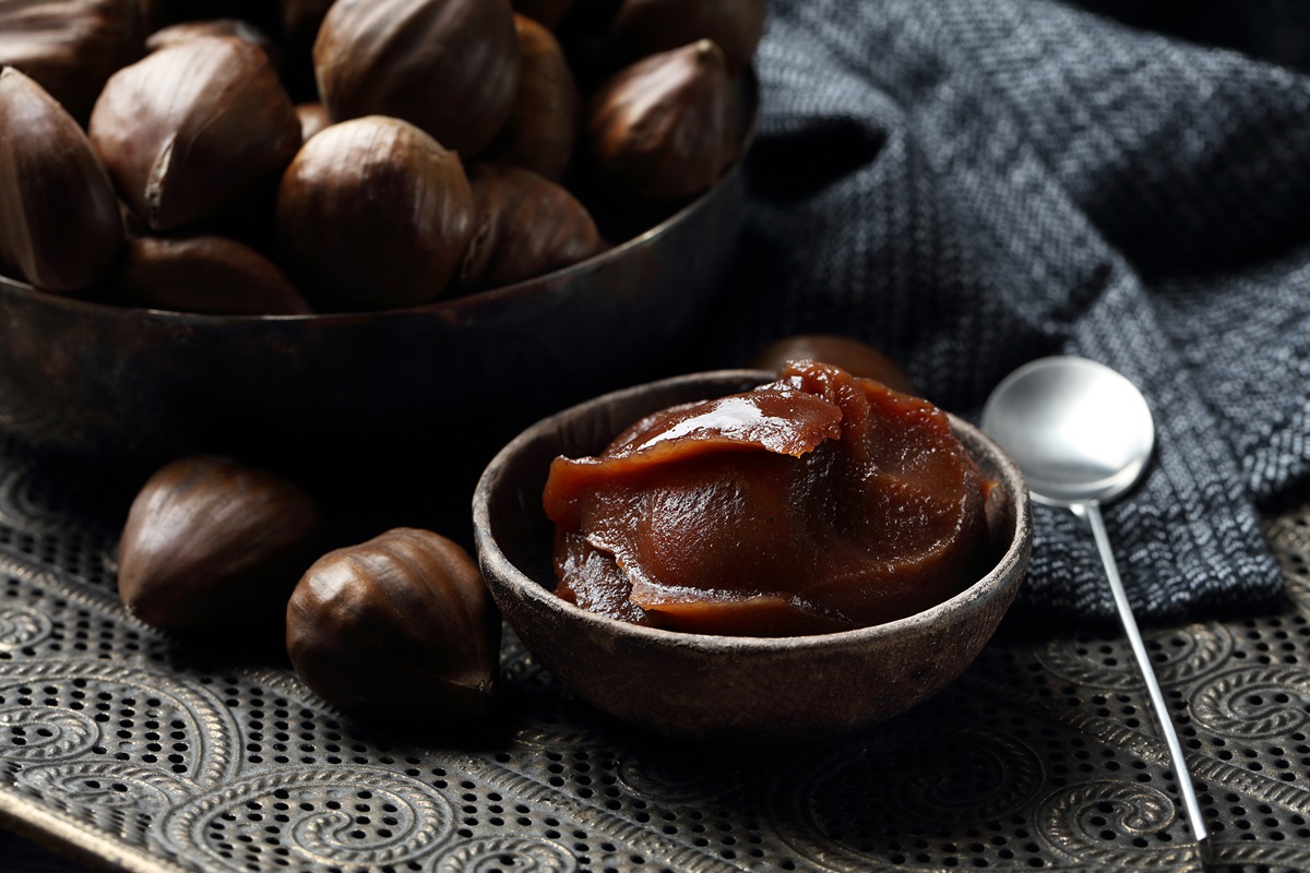 Sweet,Chestnut,Cream