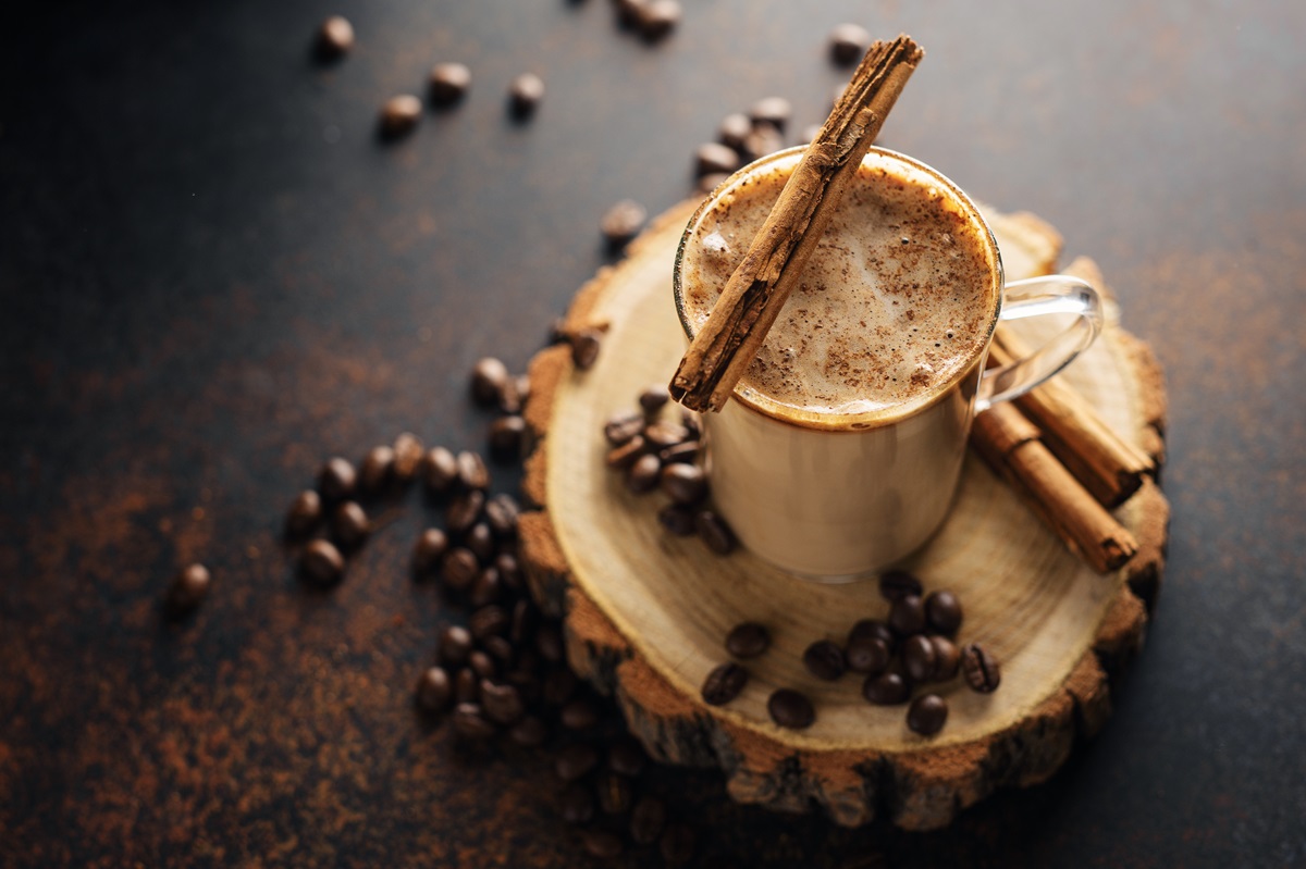 Tasty,Coffee,Drink,With,Cinnammon,And,Milk.,Horizontal