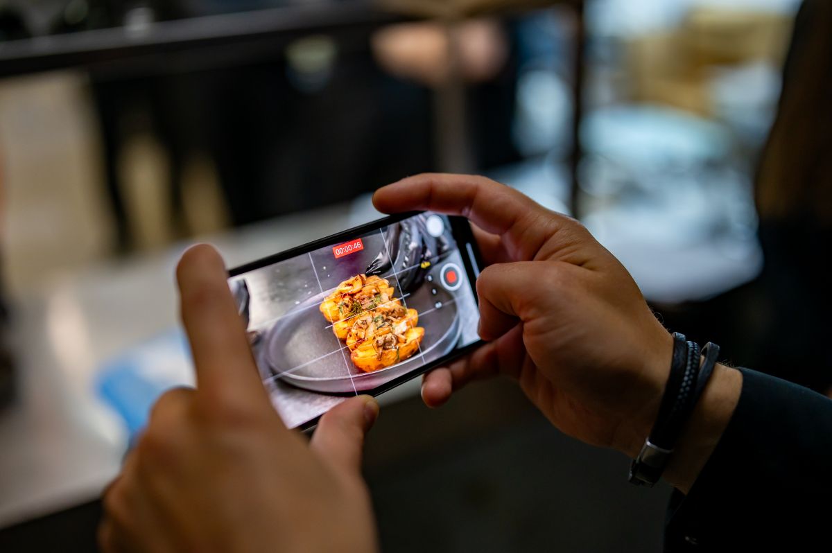 shutterstock_2369979313