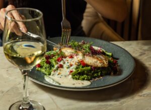 Ακταίον: Με ανανεωμένο μενού, το all day και all seasons restaurant στη Ρόδο