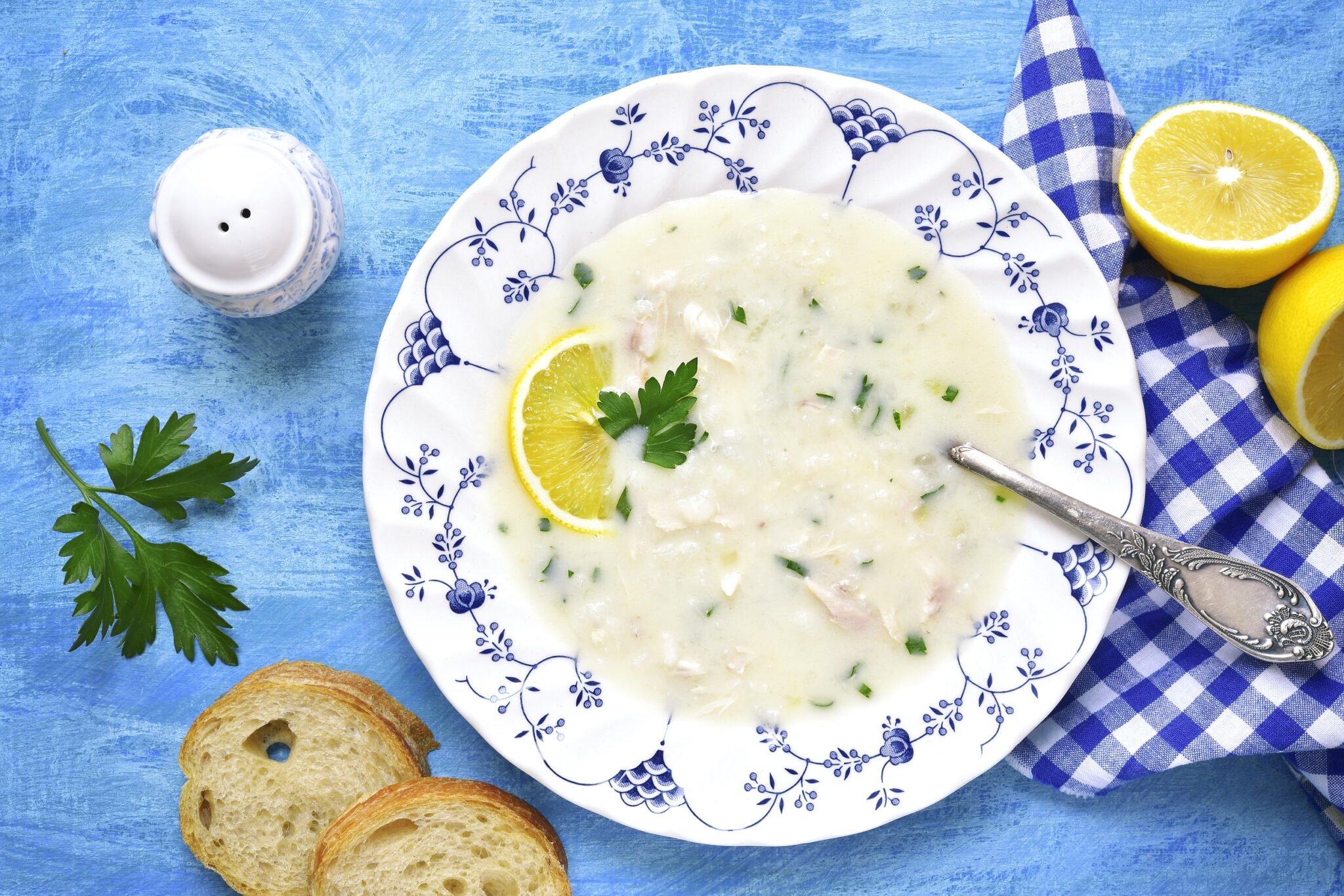 Avgolemono,-,Traditional,Greek,Chicken,Soup,With,Rice,lemon,And,Eggs