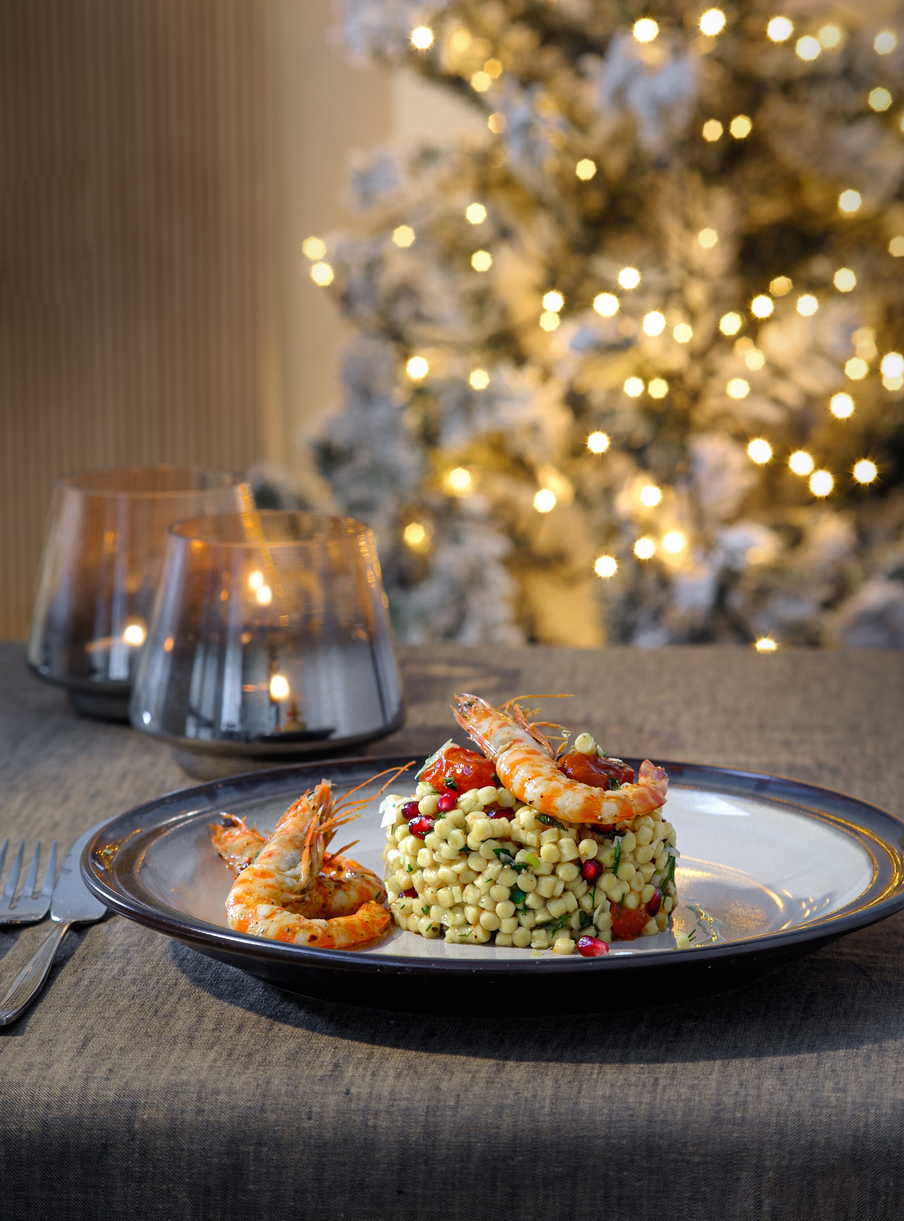 pikantikes-garides-salata-kouskous-anoigma