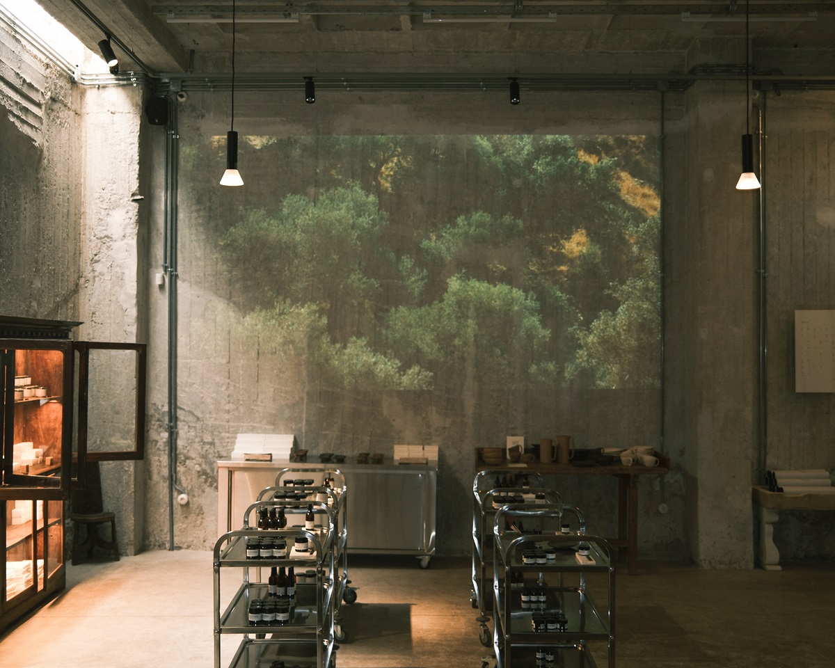 1OAMapotheke_choros-anoigma