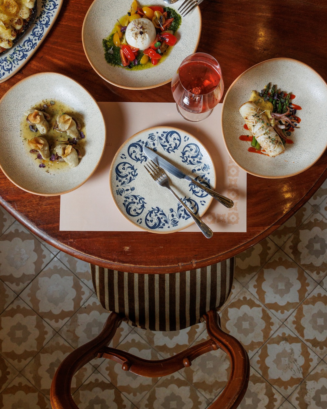 giagia-koukou-instagram-anoigma