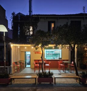 Το street food στα καλύτερά του: 5 επιλογές σε αθηναϊκές καντίνες και σουβλατζίδικα