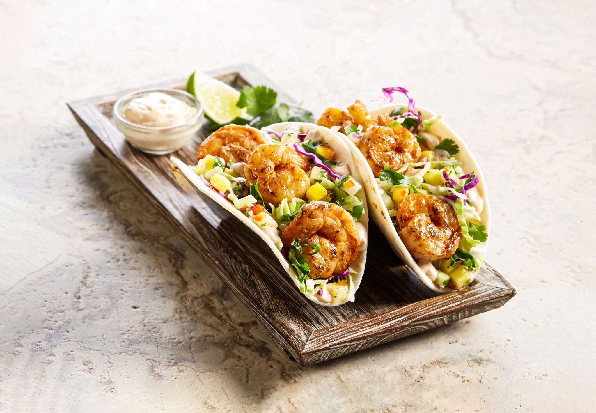 Grilled,Shrimp,Tacos,With,Salad,,Lemon,And,Mayo,Dip,Isolated